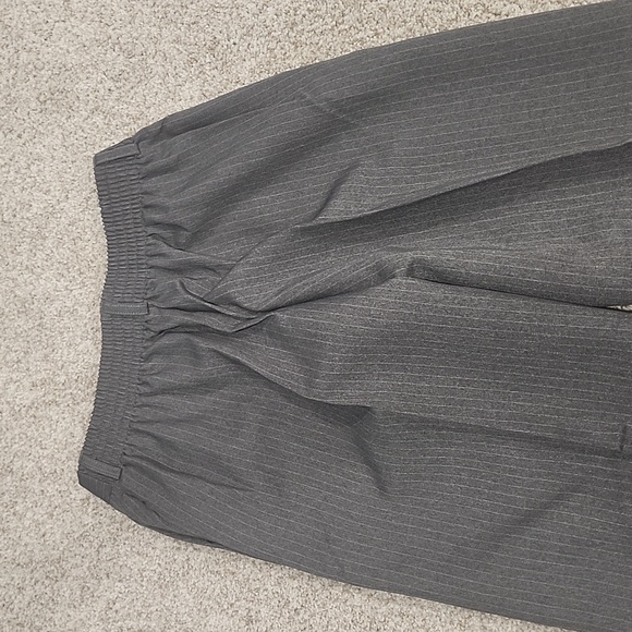 Chaps Boys 16 grey pinstripe dress pants, vest, tie, and bow tie - Picture 5 of 12